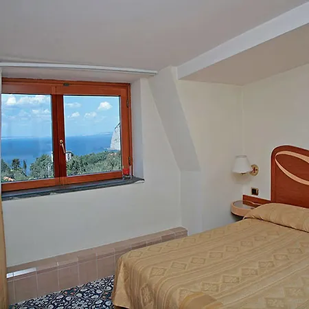 Albatros Hotel