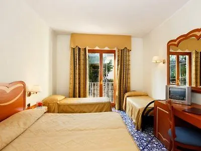 Albatros Hotel