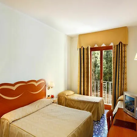Albatros Hotel 4*